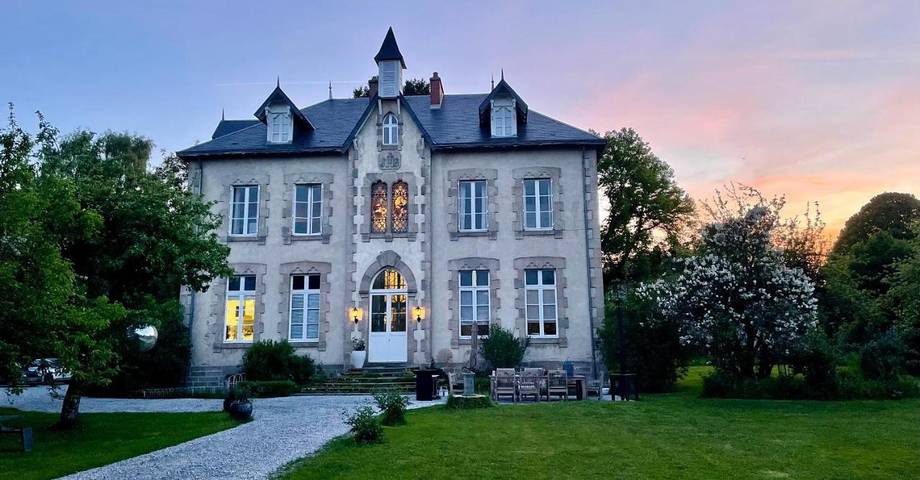 Chambre d’hôte pour 2 personnes, avec Terrasse et Jacuzzi ainsi que Jardin et Sauna