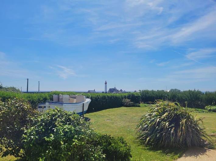 Location de vacances pour 9 personnes, avec terrasse ainsi que vue et jardin, animaux acceptés dans Abbaye de la Pointe Saint-Mathieu - 2