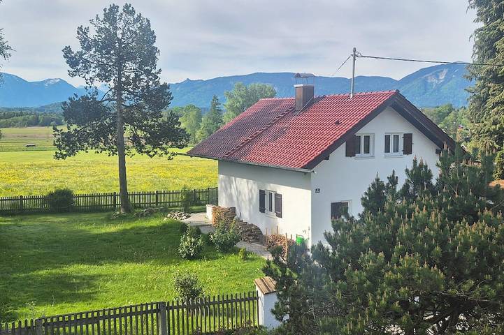 Ferienhaus für 4 Personen, mit Balkon und Garten in Das Blaue Land