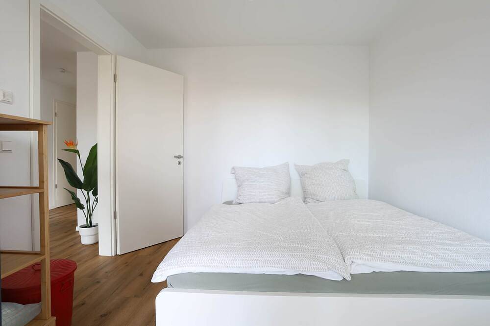 Ganze Wohnung, Apartment \"London\" 63m² |Köln|Messe|Phantasialand|Bonn in Phantasialand, Erftstadt