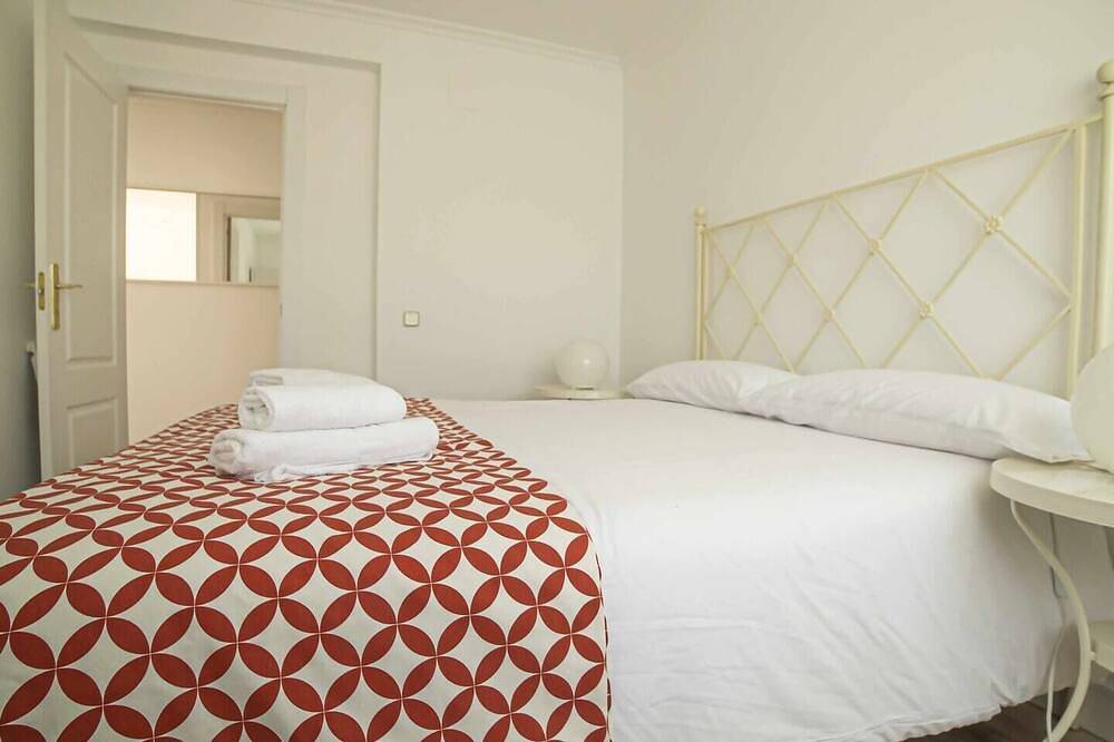 Entire apartment, Mountain. Incredible apartment. Villa de Gredos in Navarredonda de Gredos, Ávila Region