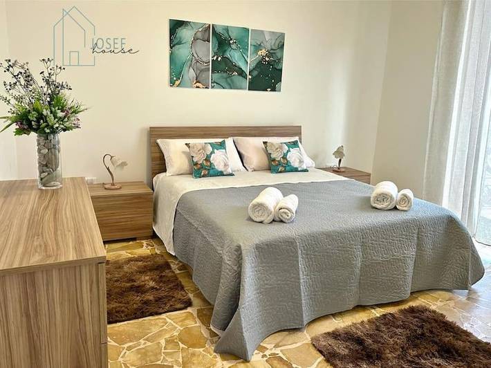 Gîte pour 7 personnes, avec terrasse à Graniti