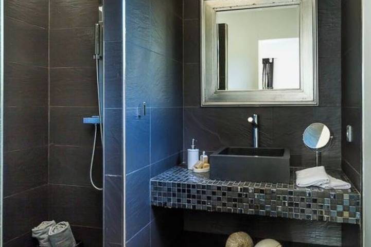 Stone villa with heated pool close to the most beautiful beaches! in Figari, Sartène und Umgebung