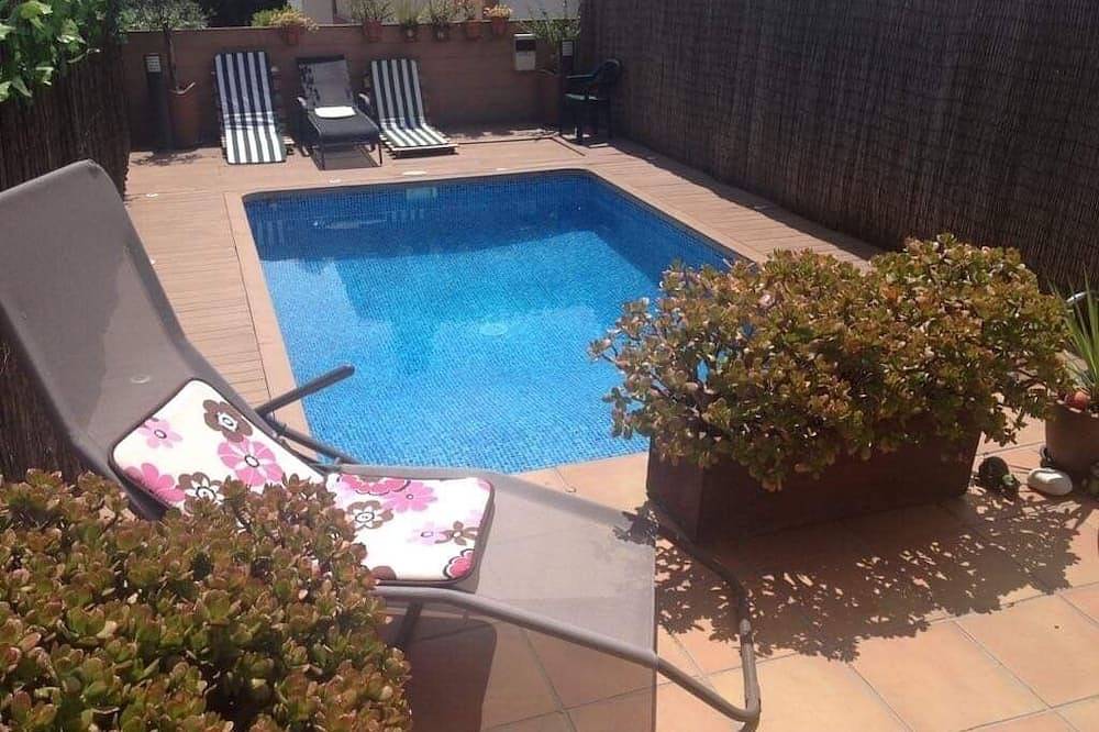 Family-Friendly Holiday Home with private pool Near Barcelona in Supermaresme, Sant Vicenç de Montalt