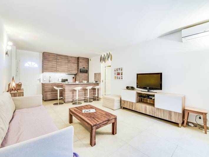Location de vacances pour 4 personnes, avec terrasse à Gassin