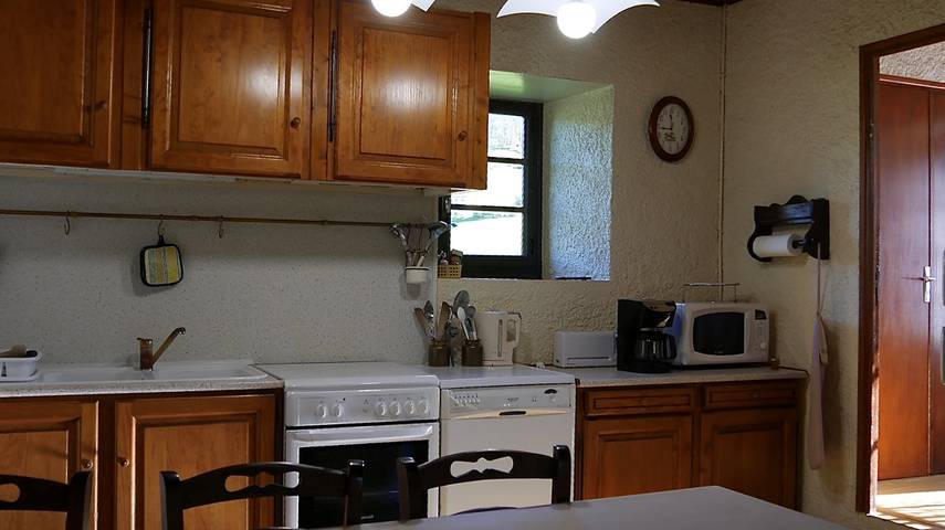 Gîte pour 6 personnes, animaux acceptés à Saint-Paul-de-Jarrat - 2