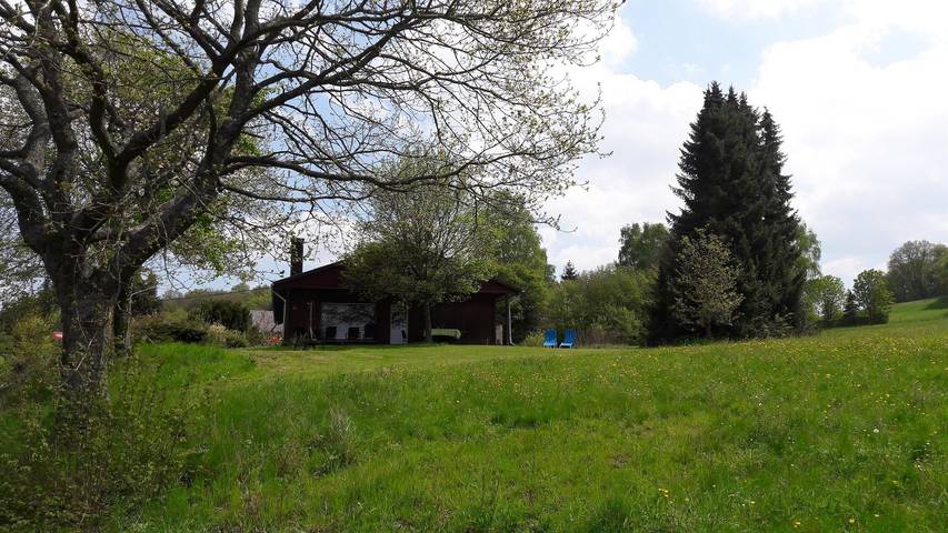 Ferienhaus für 7 Personen, mit Terrasse und Garten im Hunsrück