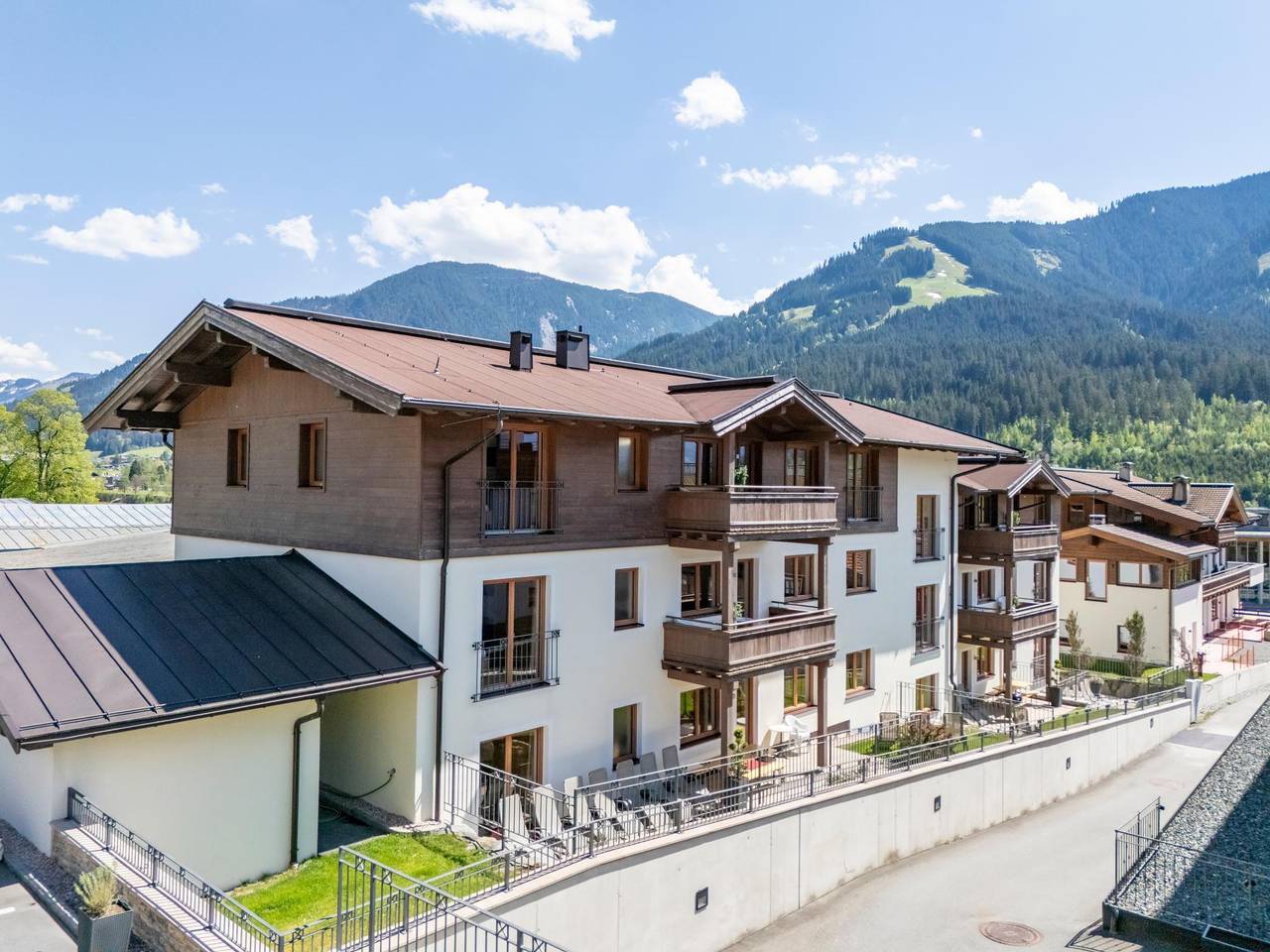 Geheel appartement, Luxe appartement met wellness bij de gondel in Brixen im Thale, Kaisergebirge