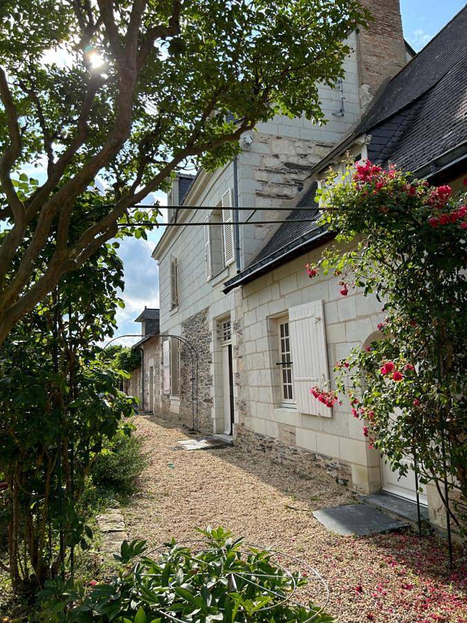 Gîte pour 16 personnes, avec jardin et piscine, animaux acceptés dans Andard