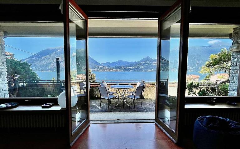 Villa pour 6 personnes, avec Balcon et Terrasse ainsi que Jardin et Vue sur le lac à Commune de Varenna
