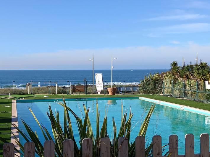 Appartement de vacances pour 2 personnes, avec jardin ainsi que piscine et balcon