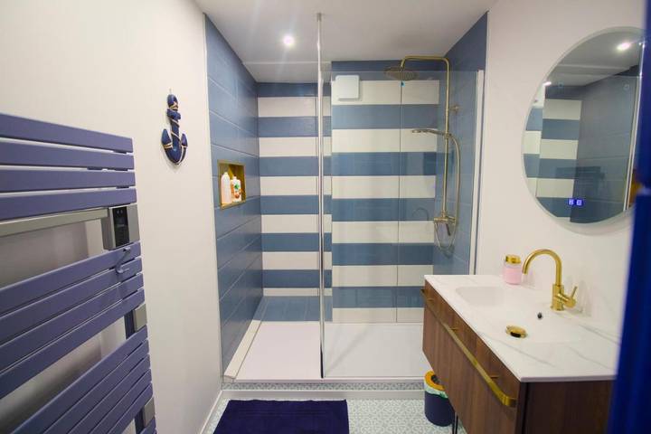 Gîte pour 2 personnes, avec balcon et vue, adapté aux familles dans Office De Tourisme De Barneville Carteret - 3