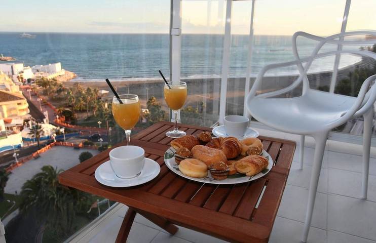 Hôtel pour 2 personnes, avec Jacuzzi et Terrasse ainsi que Jardin et Piscine