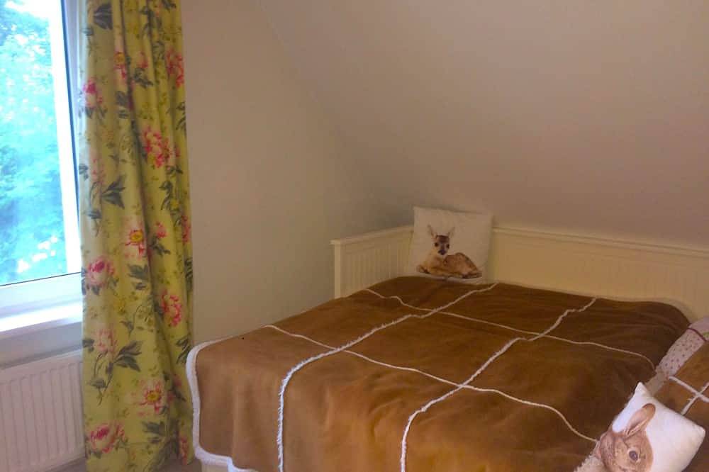 10 Minuten vom Strand, Reetdachhaus mit Spa: Sauna & Whirlpool in Wittenbeck, Rostock und Umgebung