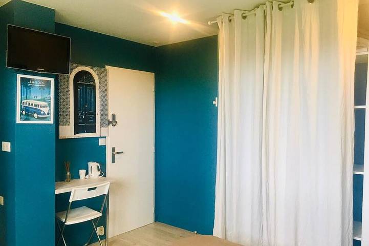 La habitación de los Secretos -N°1/3- opción Zona de relax Spa Privado y Masajes in Boucau, Region de Bayona