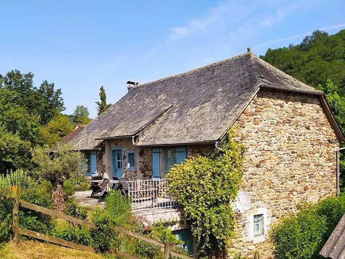 Camping pour 4 personnes, avec Bassin pour enfant à Argentat