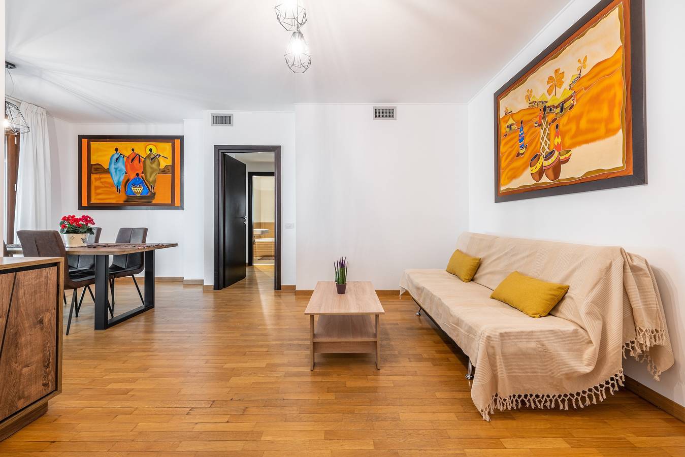 Apartamento entero, Apartamento vacacional Casa Paola cerca de la playa con terraza y balcón in Cagliari, Campidano
