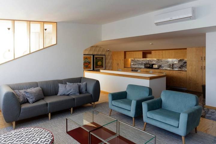 Casa de huéspuedes para 18 personas, con balcón y vistas en Oporto