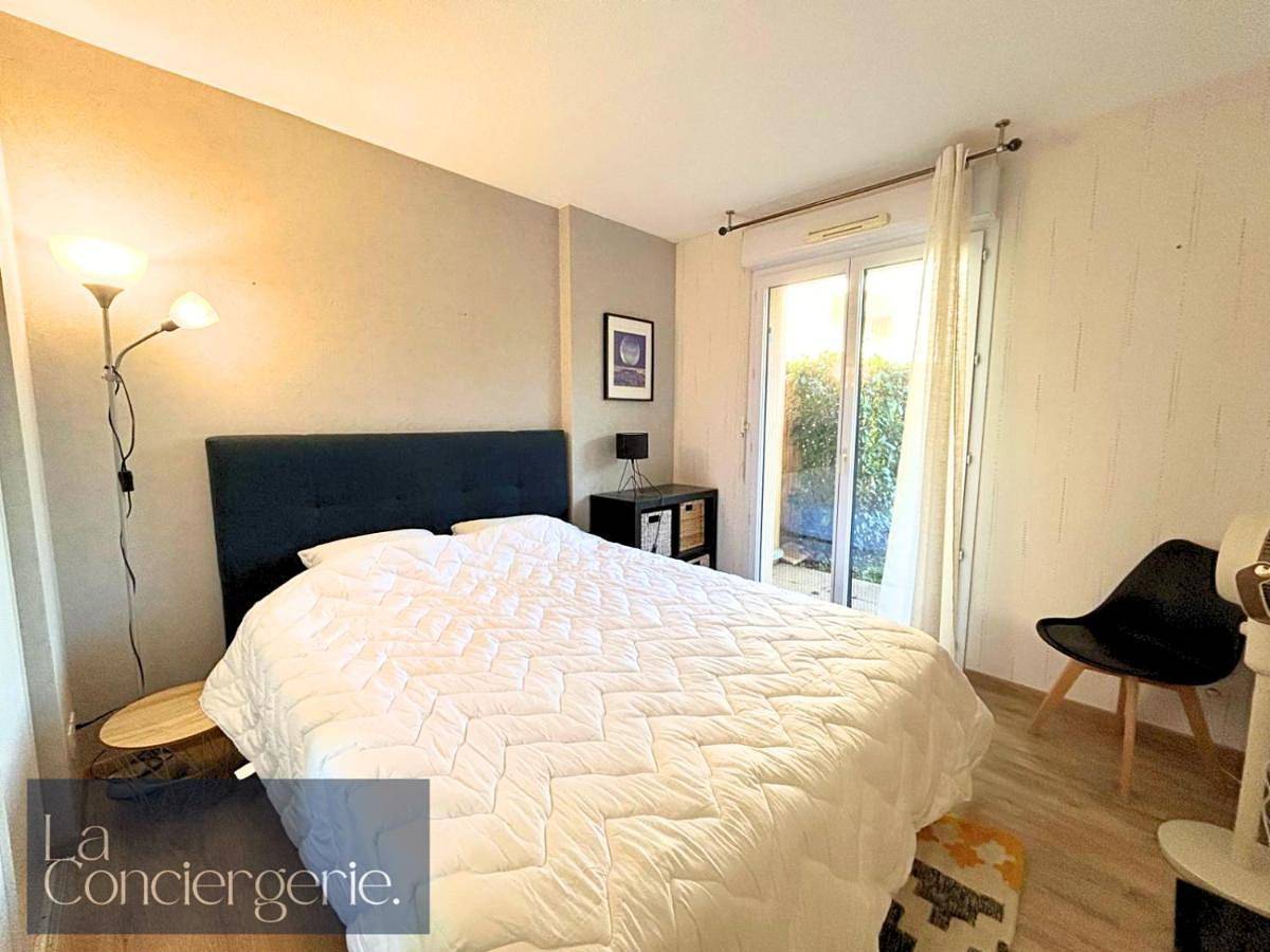 Appartement entier, Two-Bedroom Apartment in Mignaloux-Beauvoir, Vienne (France)