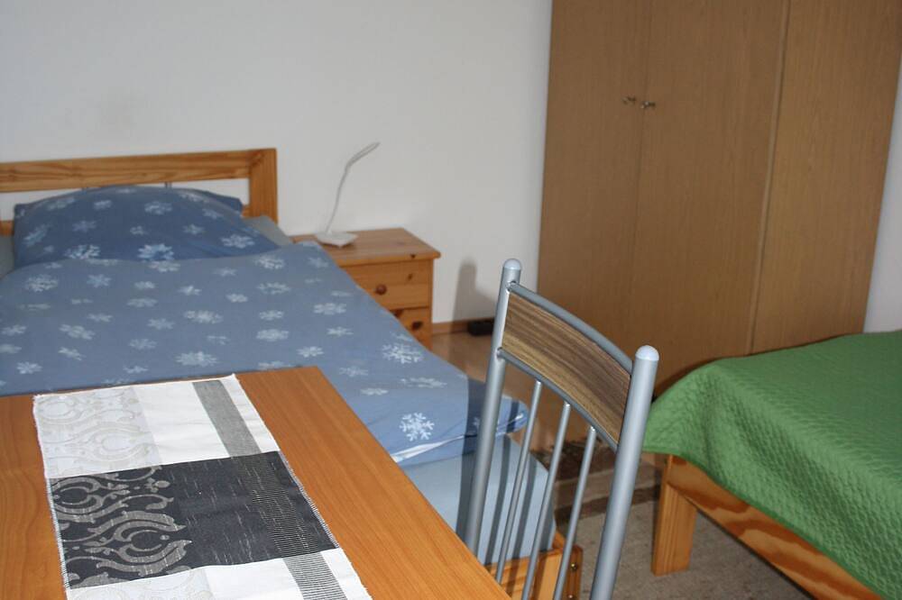 Ganze Wohnung, Unterkunft in ruhiger Lage im schönen Laucherttal in Burladingen, Neckar-Alb
