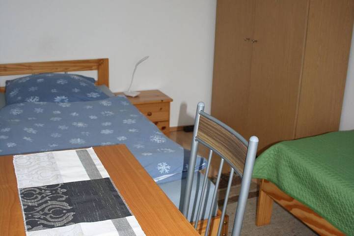 Ferienwohnung für 5 Personen, mit Garten in Burladingen - 4