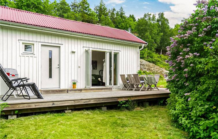 Hus för 5 Personer, med trädgård i Orust