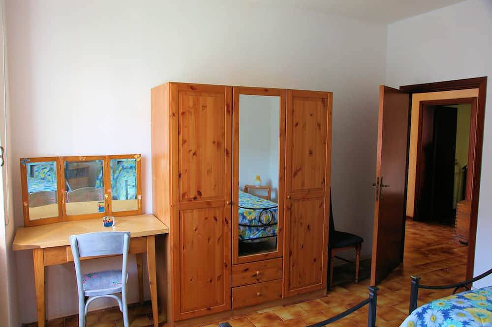 Ganze Wohnung, Haus mit Garten 25 Minuten vom Meer in Monteverdi Marittimo, Etruskische Küste