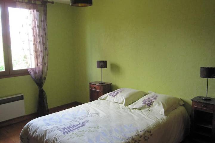 Location de vacances pour 11 personnes, avec jardin à Mauzac-et-Grand-Castang - 2