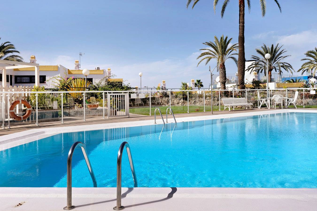 Entire apartment, Vacation Apartment 'Las Flores5' with Sea and Beach View, Wi-Fi and Air Conditioning in San Agustin, San Bartolomé de Tirajana