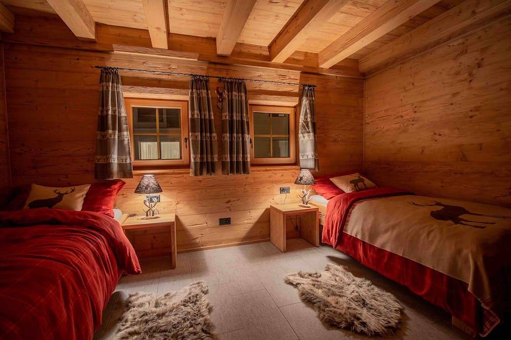 Engadin Chalet Private Retreat - Val Bever - St. Moritz in Bever, Oberengadin