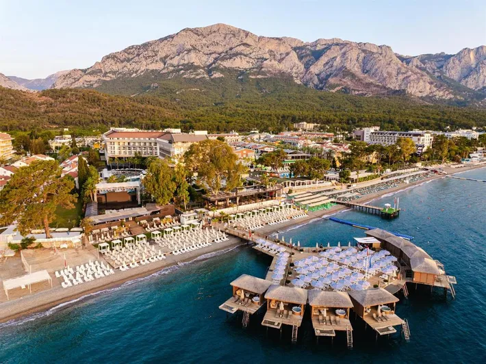 Resort para 2 personas, con jardín además de sauna y piscina - 1