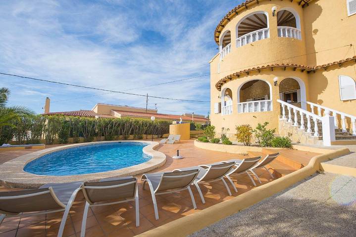 Ferienhaus für 12 Personen, mit Terrasse und Garten in Calpe - 3