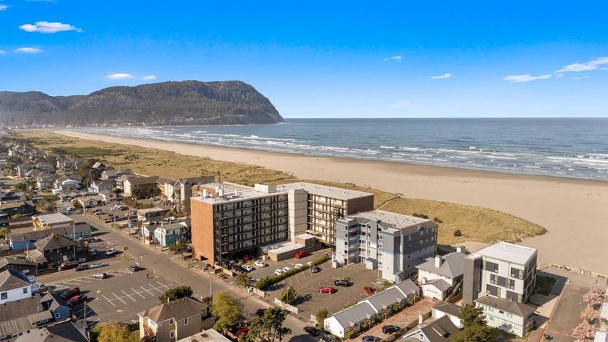 Apartament wakacyjny dla 12 osób, z sauna i widok oraz ogród i basen w Oregon