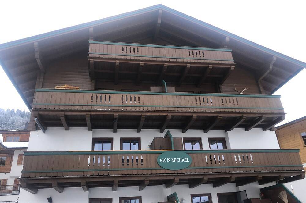 Geheel appartement, Vacation apartment/apartment for 8 guests with 72m² in Königsleiten in Königsleiten, Pinzgau