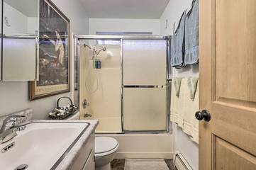 Vacation Home for 4 Guests in Monte Rio, Russian River, Picture 4