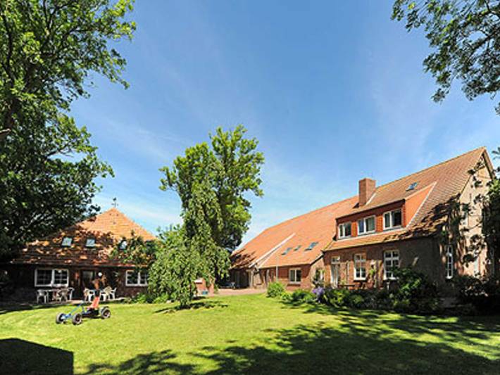 Bauernhof für 5 Personen, mit Terrasse und Garten in Dornum