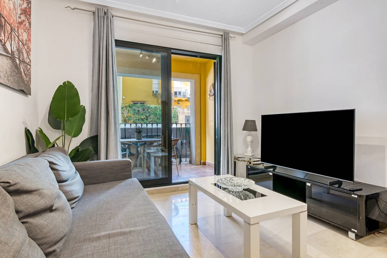 Appartement entier, Appartement 'Solmar Javea' avec terrasse privée, Wi-Fi et climatisation in Jávea, Costa Blanca