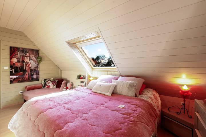 "Chambre Belle Époque" Guest Room with Shared Terrace, Garden & Wi-Fi in Guerlédan, Guingamp region