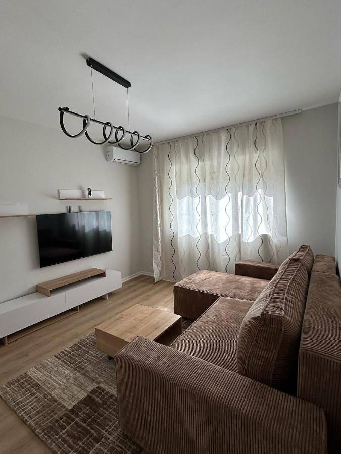 Apartament wakacyjny dla 5 osób, z balkon w Tirana