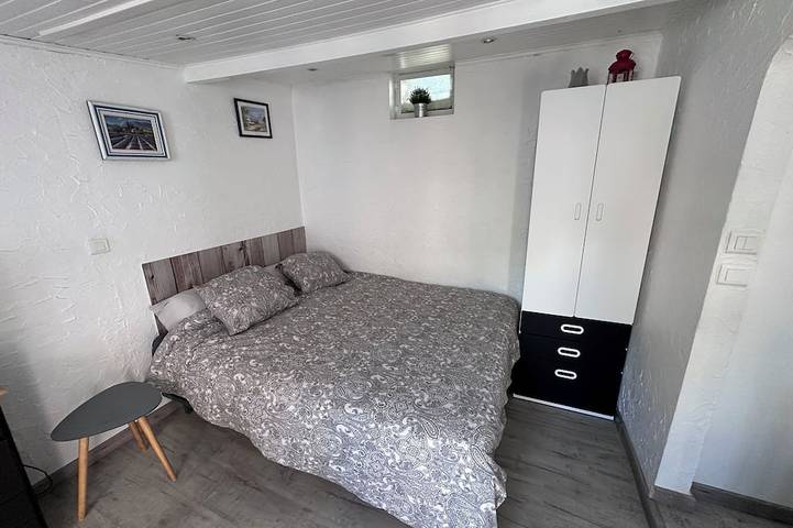 Gîte pour 2 personnes, avec terrasse ainsi que piscine et jardin à Allauch - 2