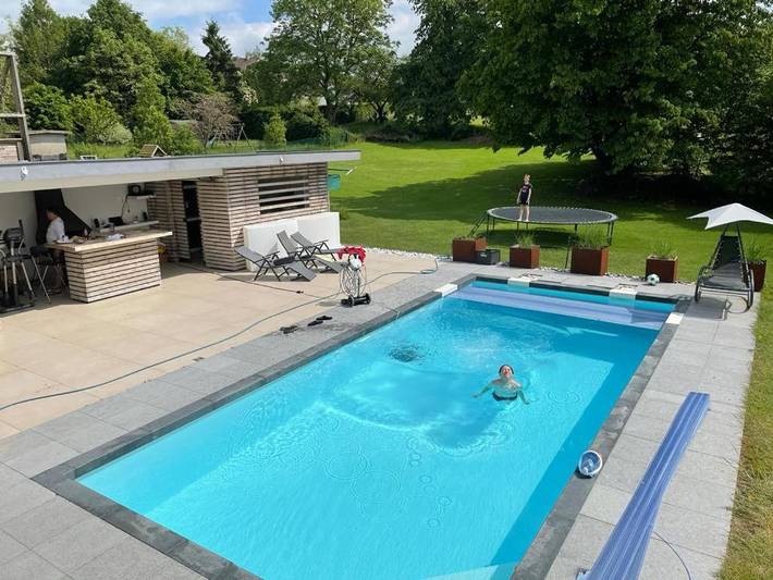 Gîte pour 5 personnes, avec Terrasse et Jacuzzi ainsi que Jardin et Piscine dans Sart-Dames-Avelines