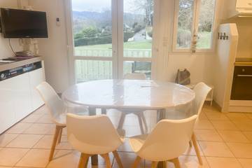 Gîte pour 6 personnes, avec balcon, animaux acceptés dans La Biolle