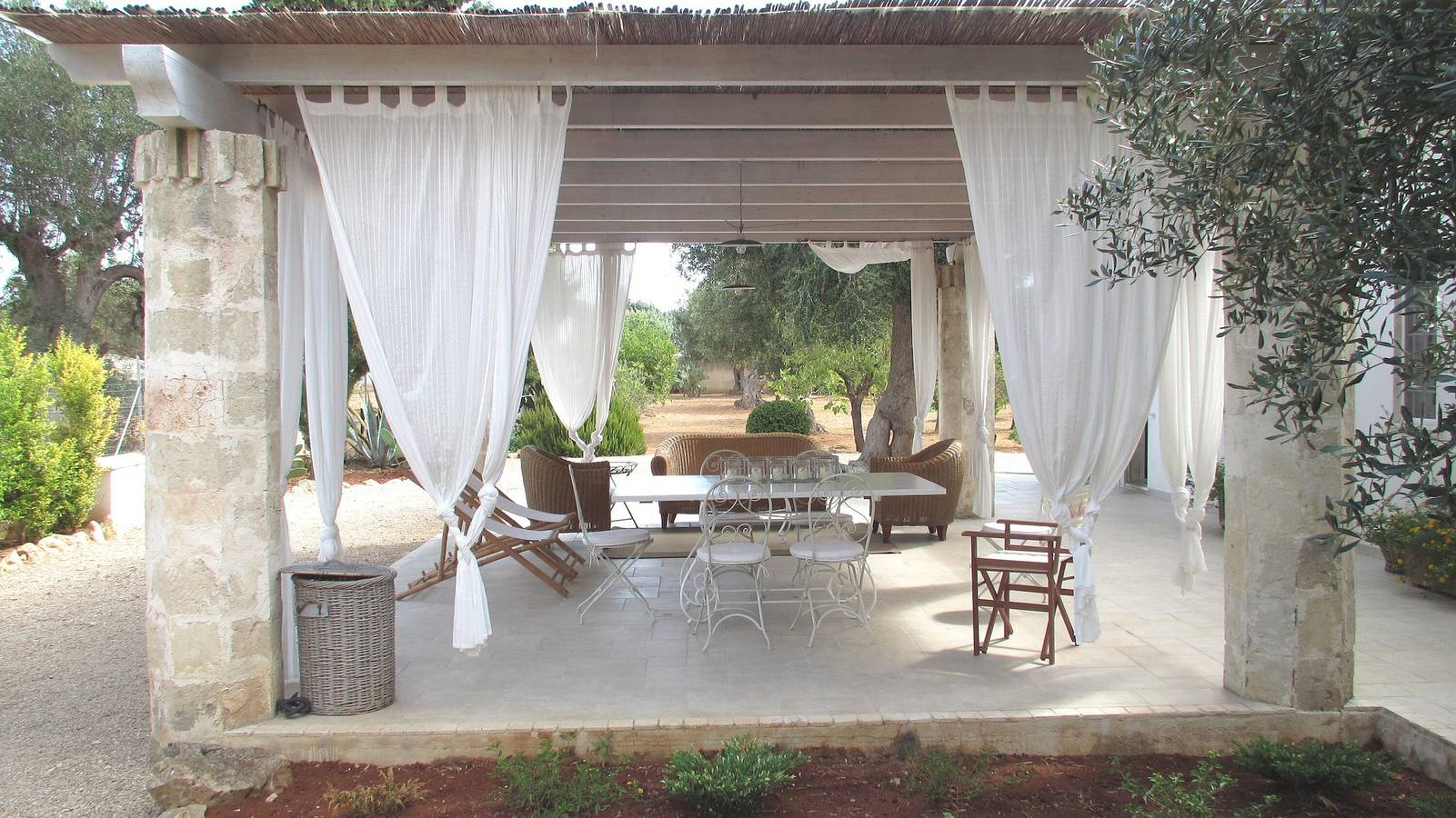 Villa « Dina » avec piscine privée, Wi-Fi et climatisation in Nardò, Nardò (commune)