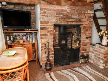Holiday Home for 2 People in Lincolnshire Wolds AONB, Midlands, Photo 4