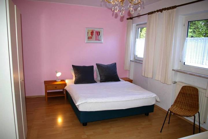 Ferienhaus für 24 Personen, mit Garten und Ausblick, mit Haustier in Ulmen - 2