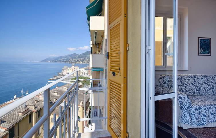 Apartamento vacacional entero, Retiro junto al mar con wifi y cocina, a 1,5 km de la playa in Bagni Miramare, Camogli