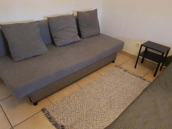 Location de vacances pour 13 personnes, avec vue ainsi que jardin et piscine à Bernis - 3