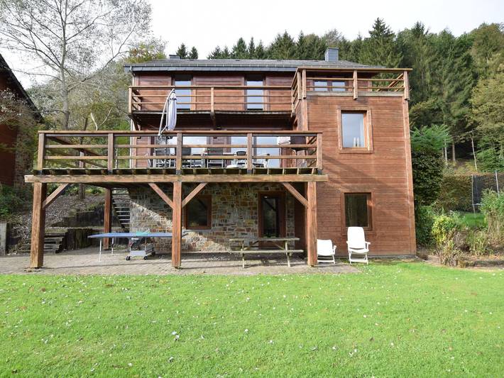 Vakantiewoning voor 12 personen, with Balkon and Terras as well as Tuin and Sauna in Rendeux