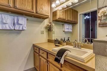 Log Cabin for 6 Guests in Gatlinburg, Sevier County, Picture 1