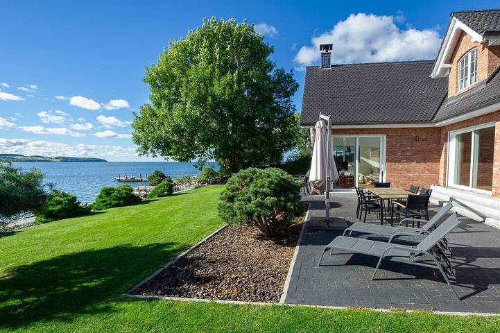 Ferienhaus für 8 Personen, mit Terrasse und Garten sowie Sauna und Whirlpool, mit Haustier